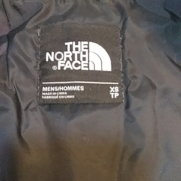 North Face mens jacket sz XS with stow pocket - Picture 2 of 6